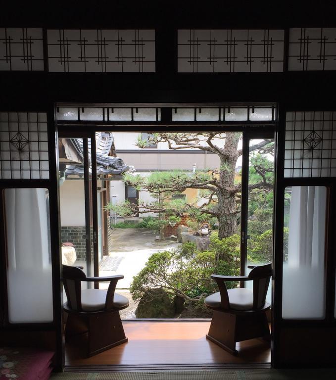 Guesthouse En Omihachiman Buitenkant foto